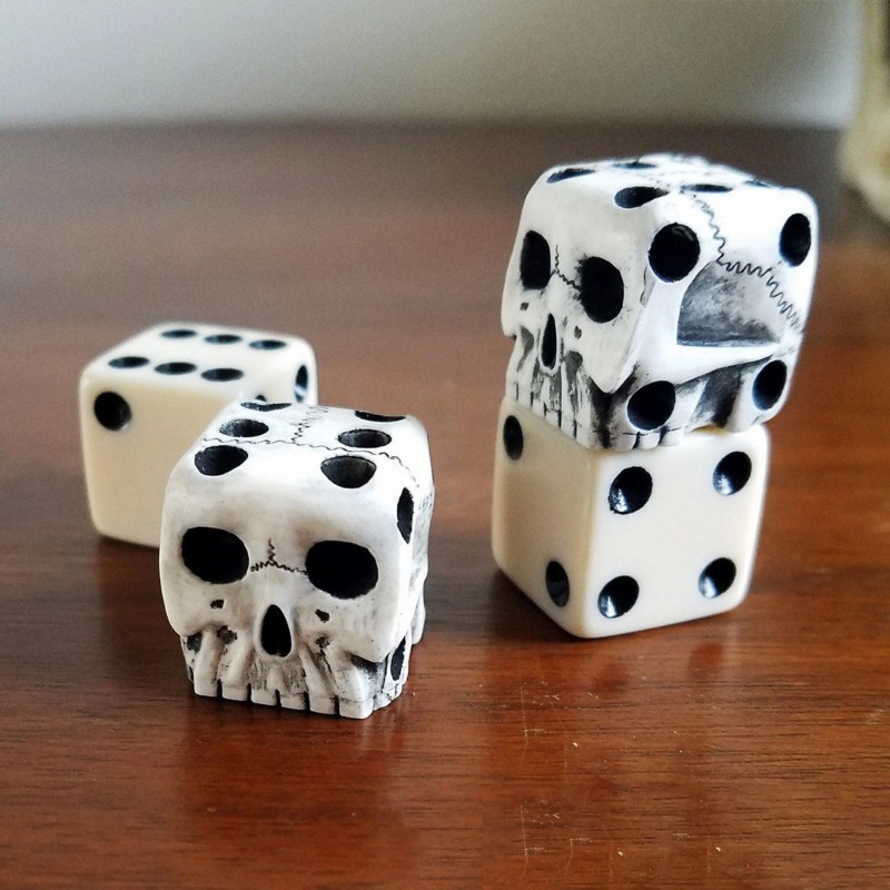 Cadılar bayramı beyaz kafatası - Party Games No Equipment incelemesi ve fiyatı